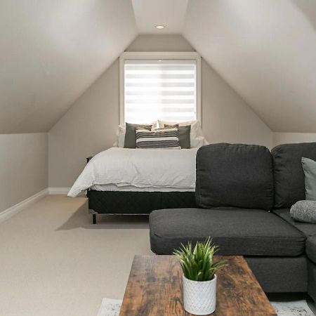 Bellamy Manor Large Home With 5Beds! In Langford Victoria Exteriör bild