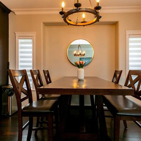Bellamy Manor Large Home With 5Beds! In Langford Victoria Exteriör bild
