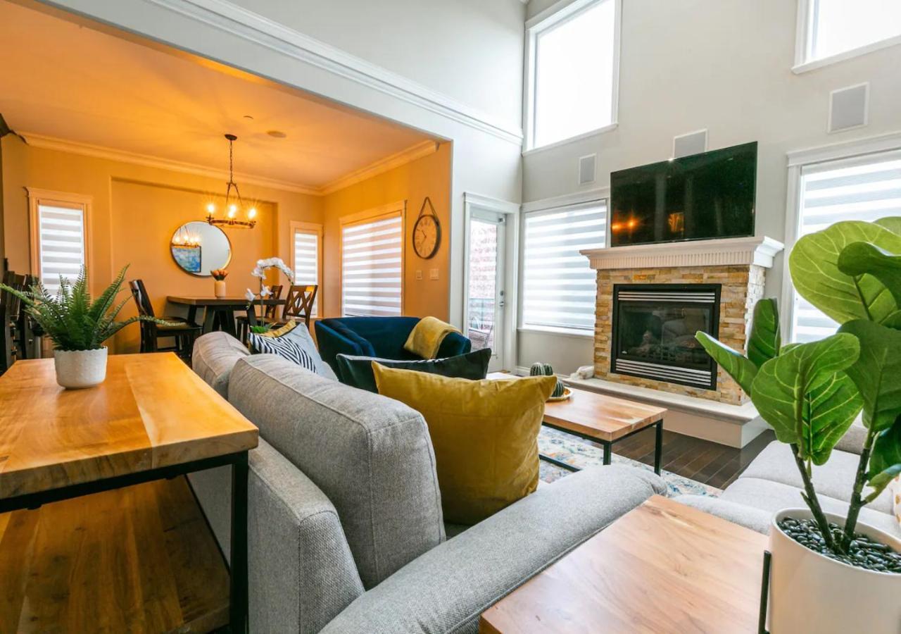Bellamy Manor Large Home With 5Beds! In Langford Victoria Exteriör bild